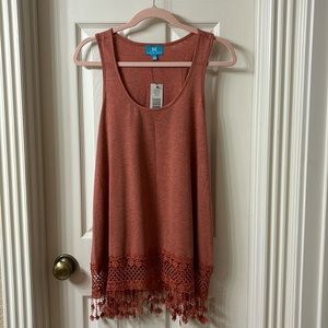 NEW Super Cute Top